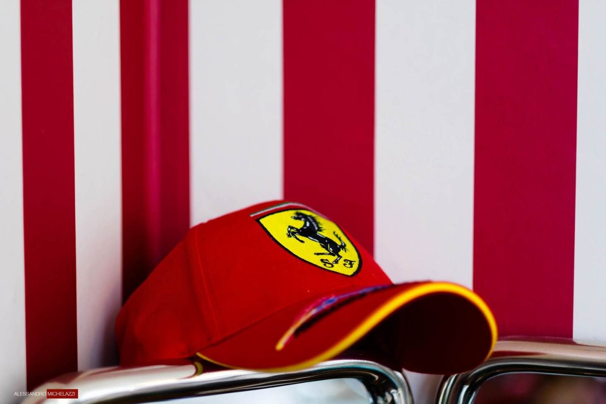 Oh yes! FORZA FERRARI!!