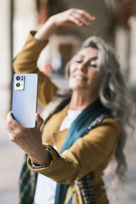 Shooting commissioned by Oppo, promotional photography for Oppo Reno7 Pro
