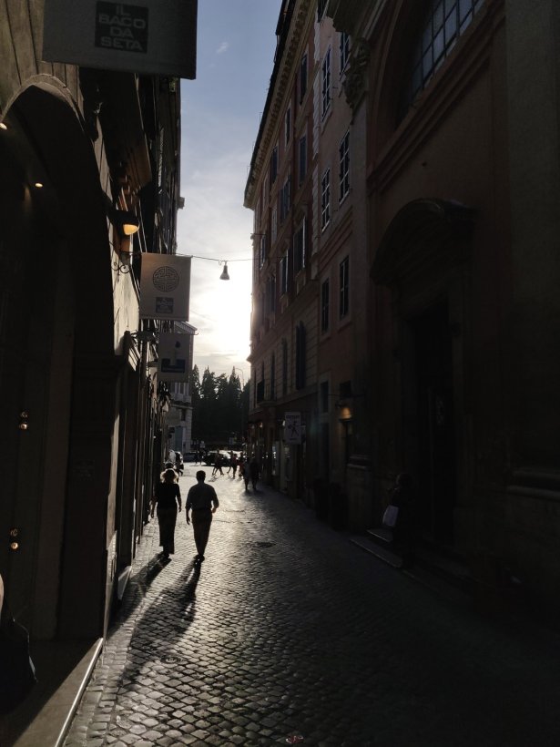 OnePlus-6T-Streets-Photography-in-Rome-11
