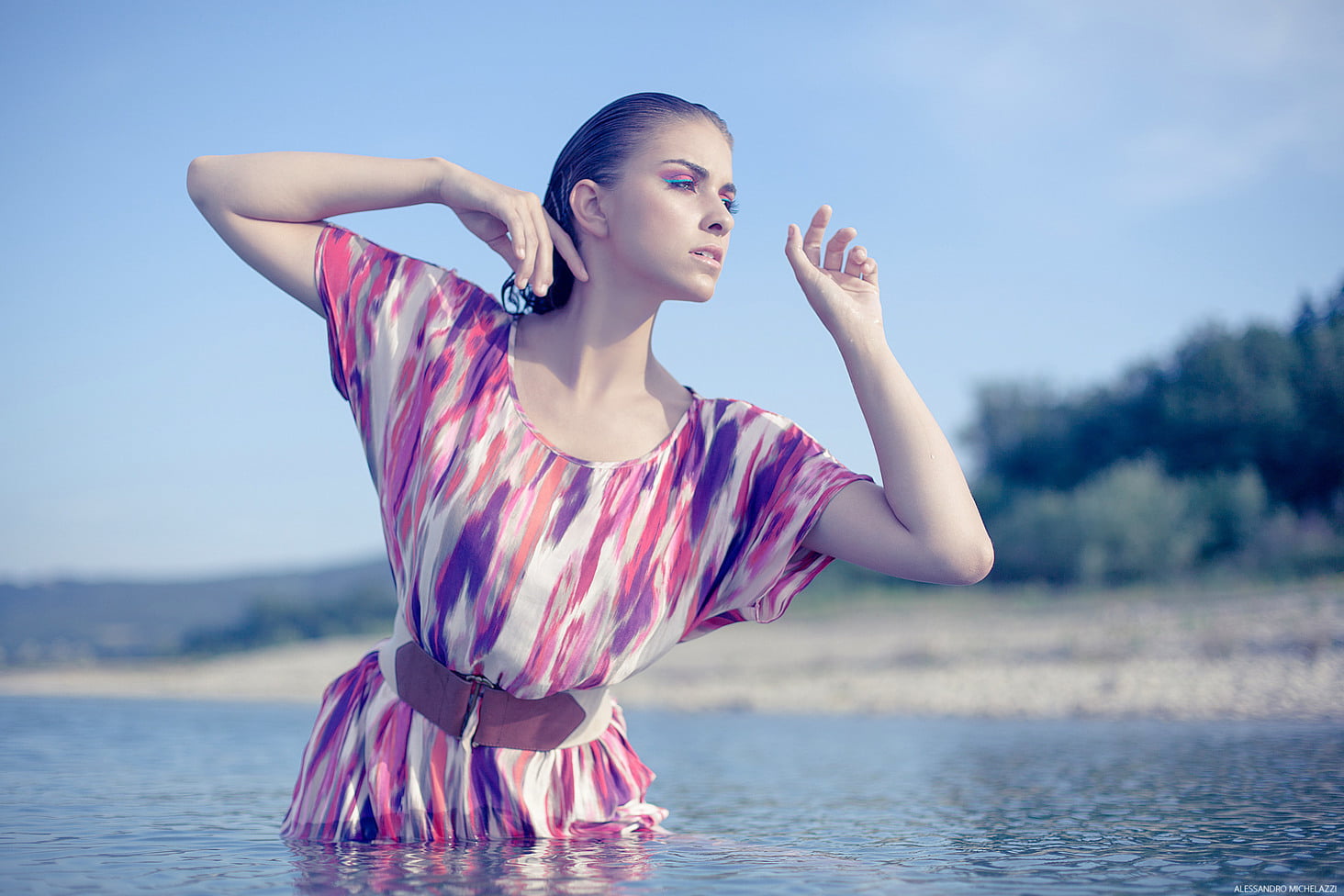 Fashion and portrait photo session at Bilancino Lake, Tuscany