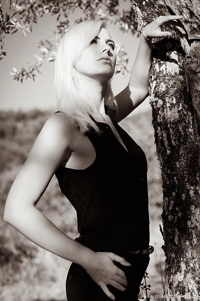 Portrait and photo set in Chianti, Tuscany using Pentax vintage lens