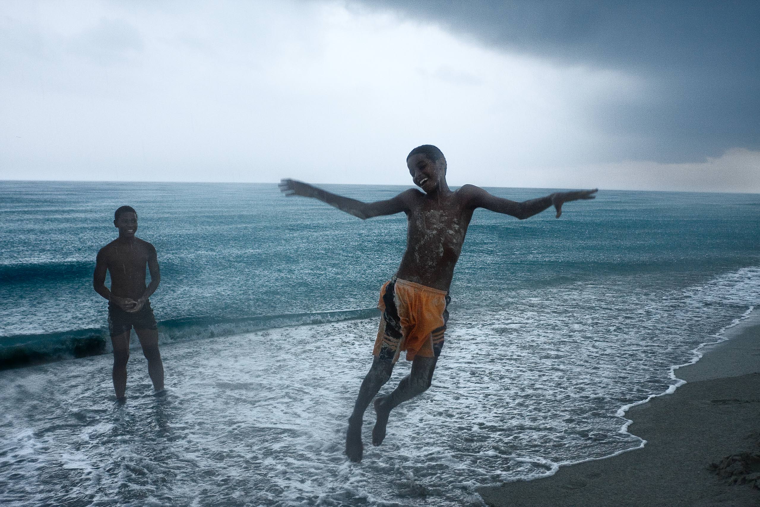 Cuba, Playing under a Storm, 2009