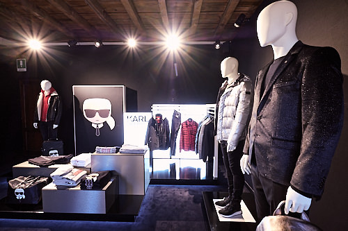 Karl Lagerfeld stand 93 Pitti Immagine Uomo Karl Lagerfeld stand 93 Pitti Immagine Uomo