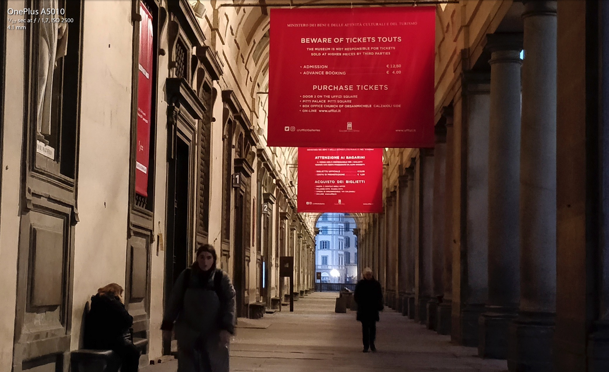 OnePlus 5T Low Light Photography Detail OnePlus 5T Low Light Photography Detail