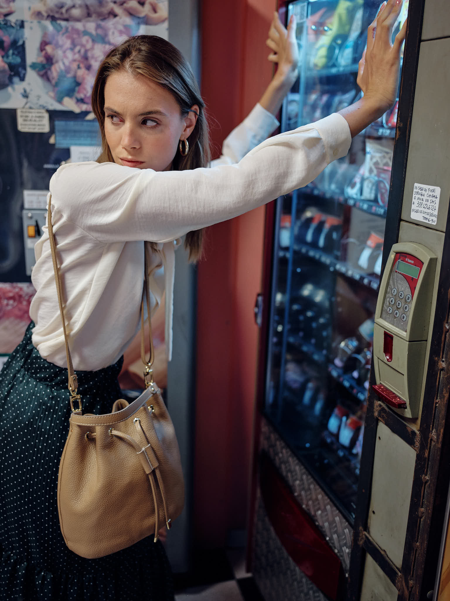 Street Fashion at the automatic food store in Florence, Italian Photographer