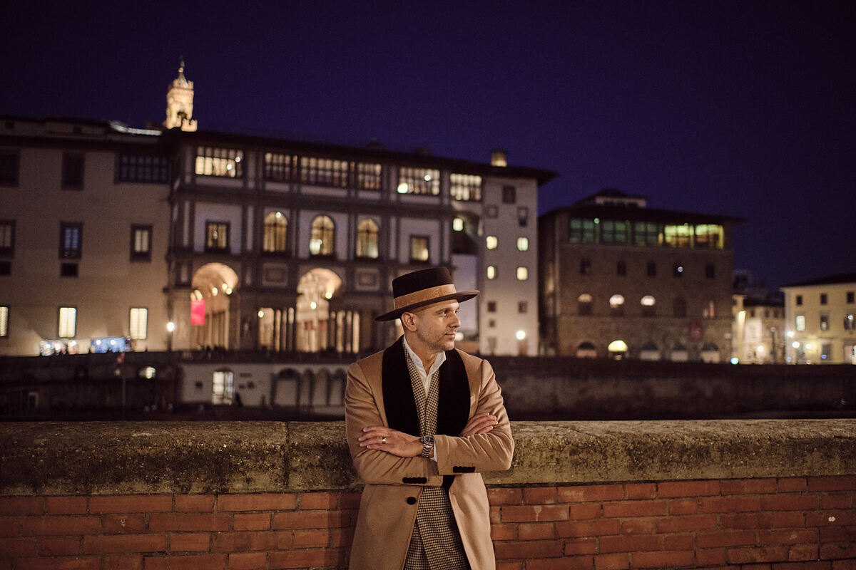 Street Fashion Session in the Streets of Florence with Jason Sarai from Style by Sarai, Florence, January 2023 Street Fashion Session in the Streets of Florence with Jason Sarai from Style by Sarai, Florence, January 2023